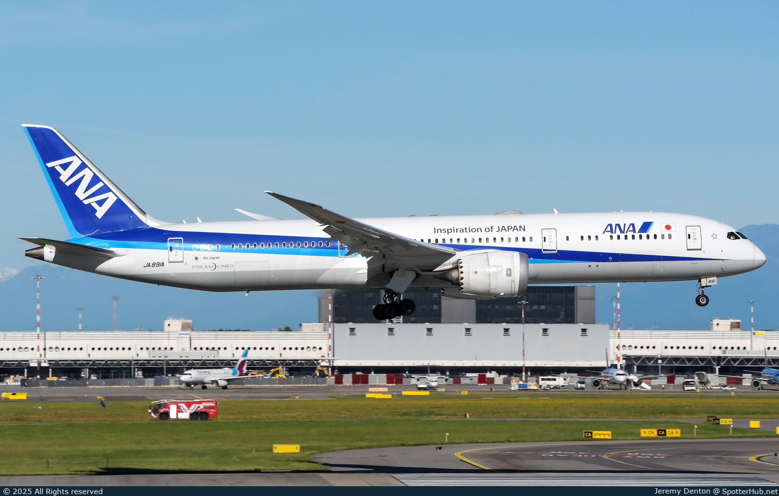 Photo of JA891A - Boeing 787-9 Dreamliner operated by ANA All Nippon Airways