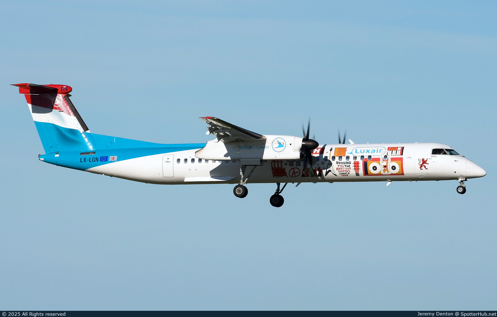 Photo of LX-LGN - Bombardier DHC-8-402 Dash 8 Q400 operated by Luxair