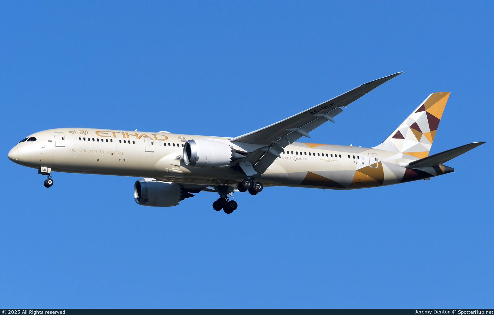Photo of A6-BLH - Boeing 787-9 Dreamliner operated by Etihad Airways