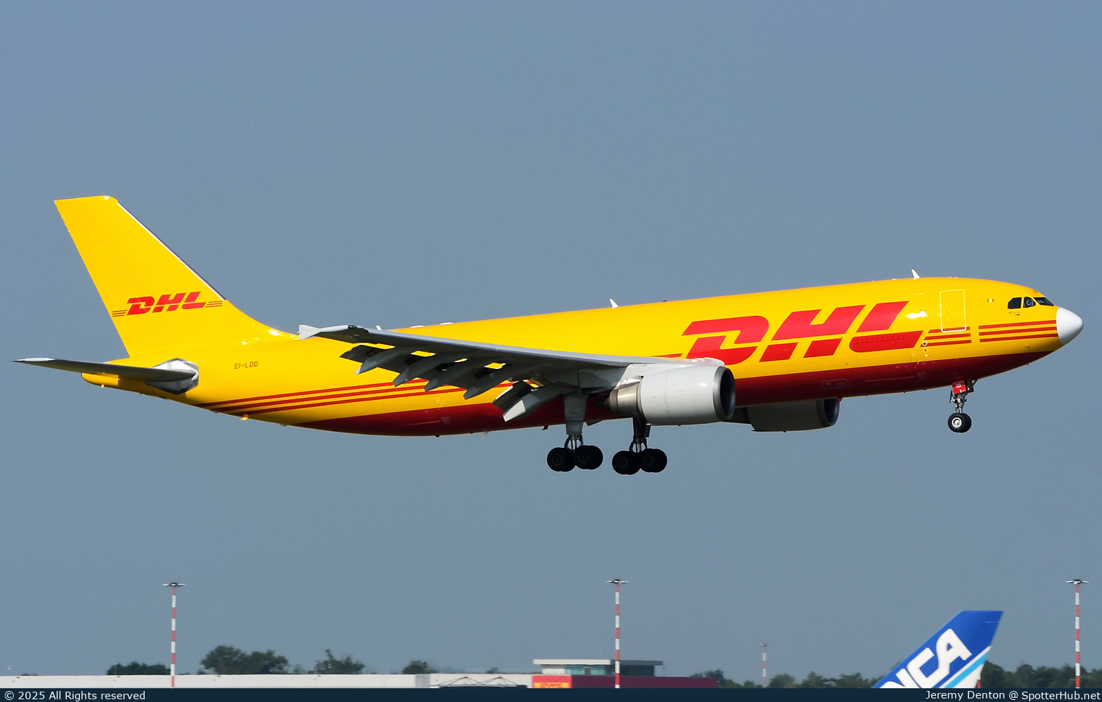 Photo of EI-LDD - Airbus A300F4-605R operated by ASL Airlines Ireland