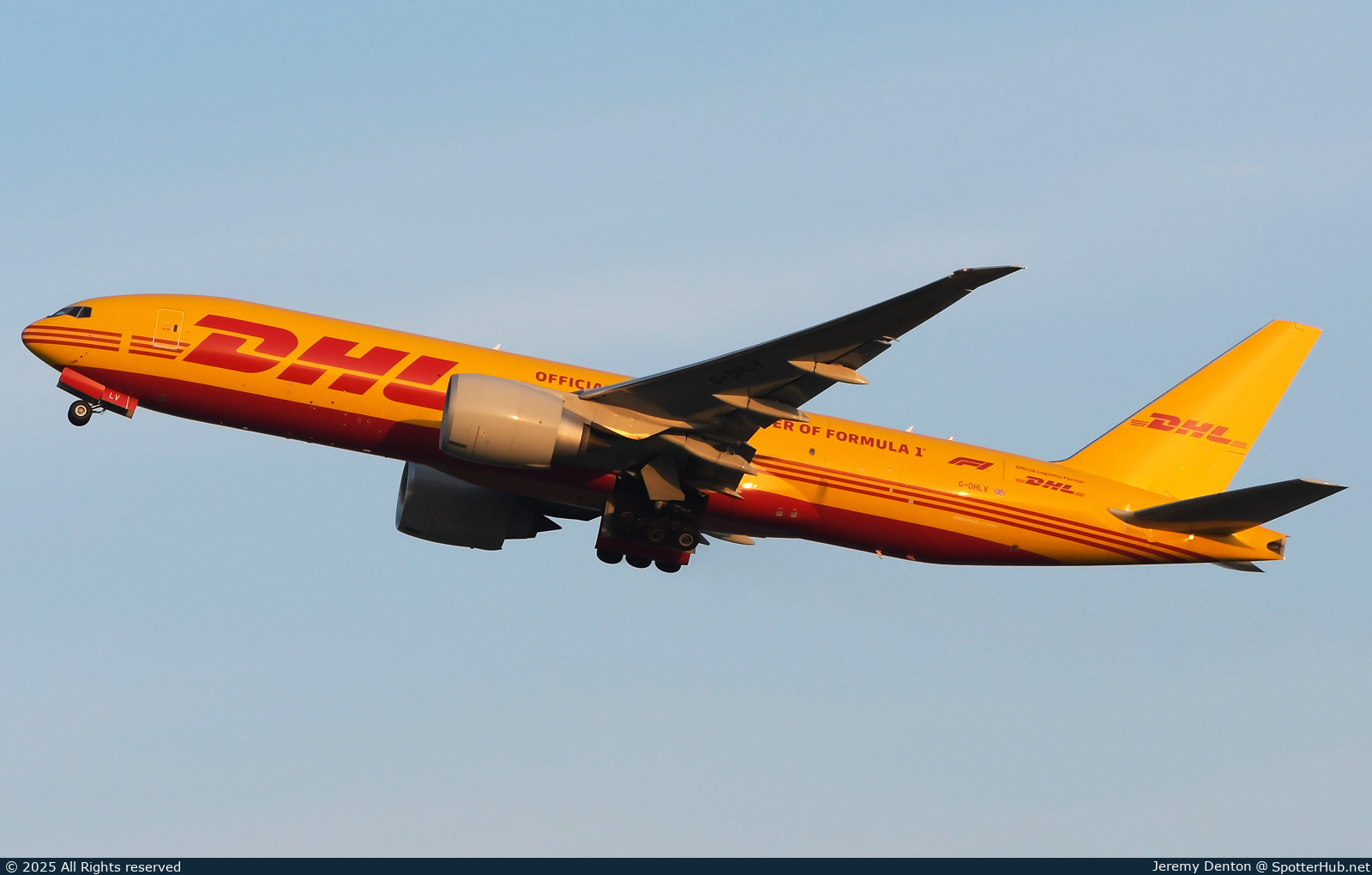Photo of G-DHLV - Boeing 777-F operated by DHL Air