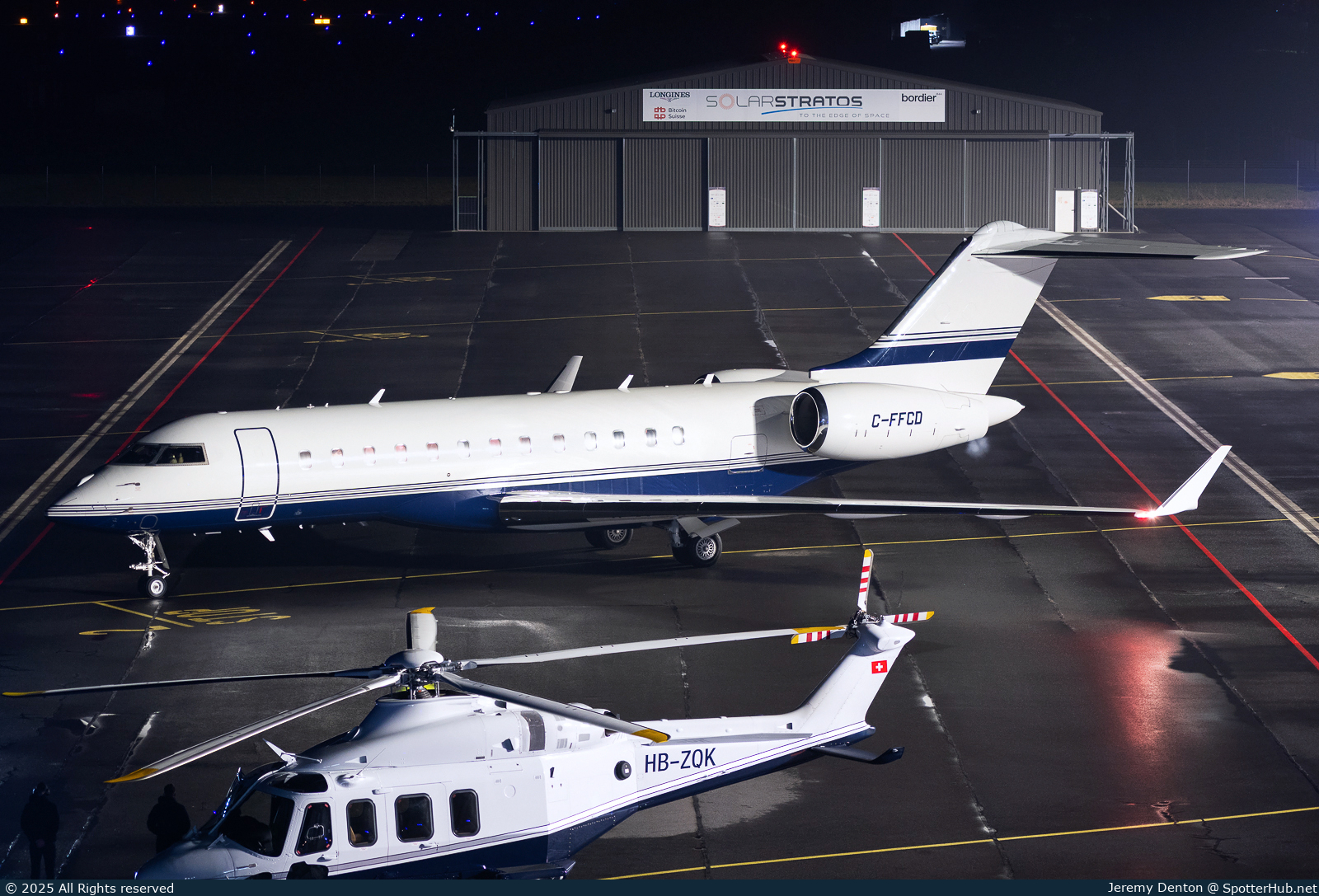 Photo of C-FFCD - Bombardier Global Express XRS operated by Execaire
