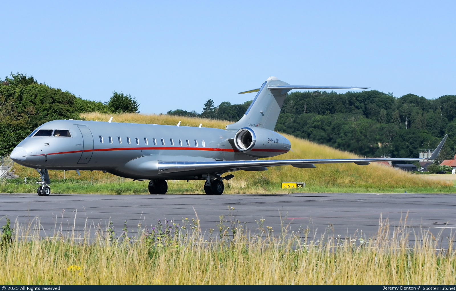 Photo of 9H-VJR - Bombardier Global 6000 operated by VistaJet