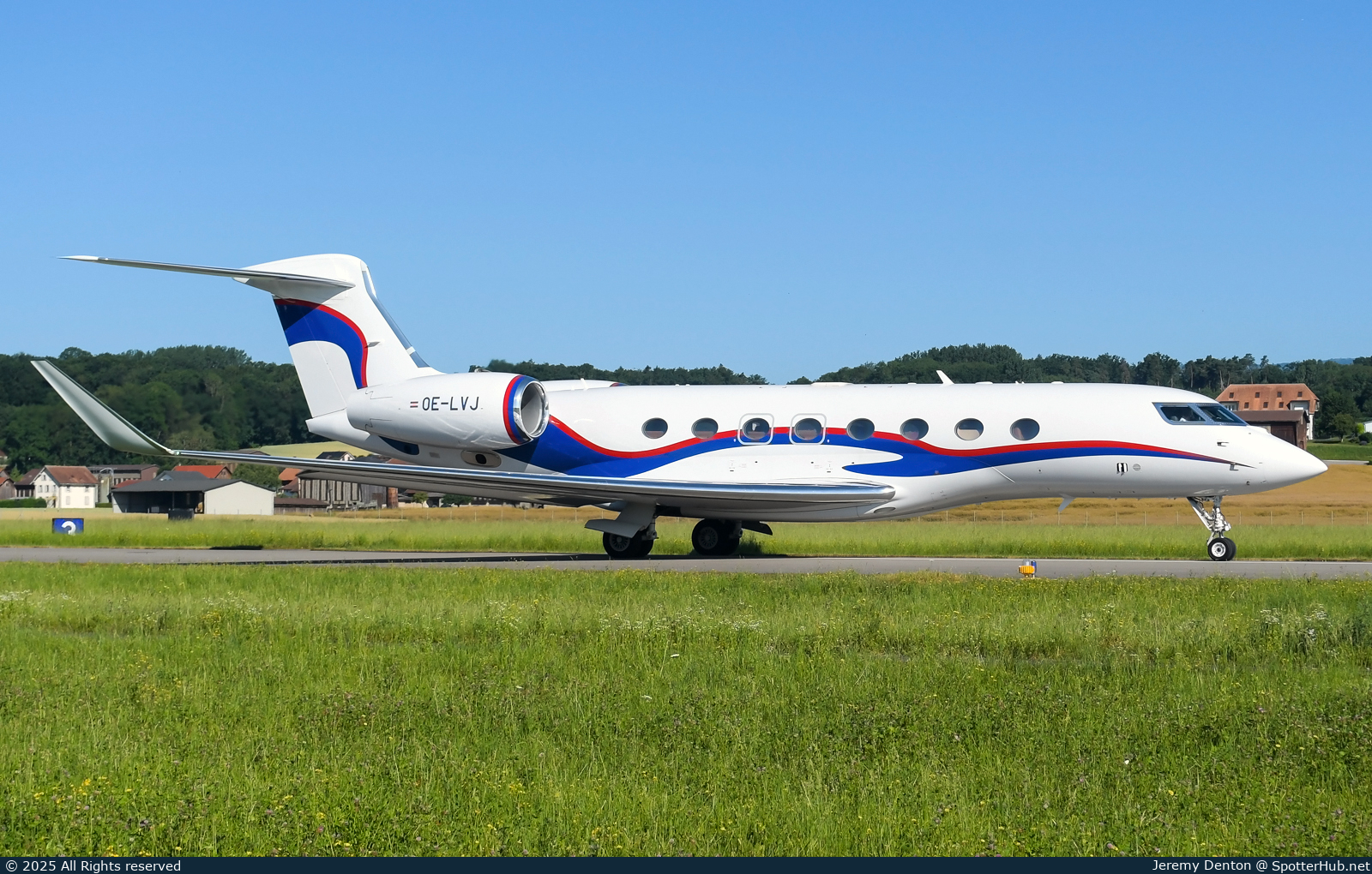 Photo of OE-LVJ - Gulfstream G650 operated by Axis Aviation Austria