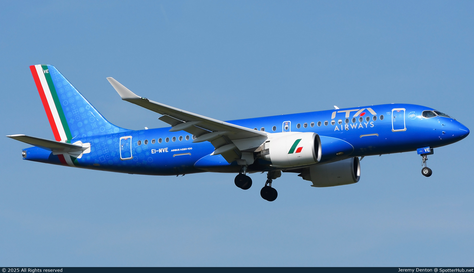 Photo of EI-MVE - Airbus A220-100 operated by ITA Airways
