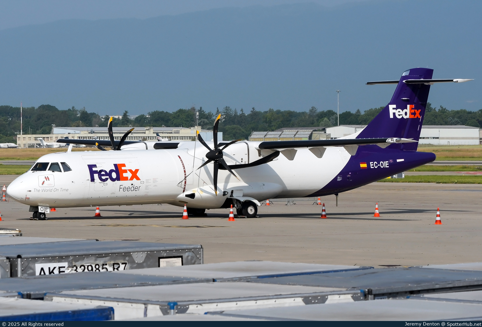 Photo of EC-OIE - ATR 72-600(F) operated by FedEx Feeder (opb Swiftair)