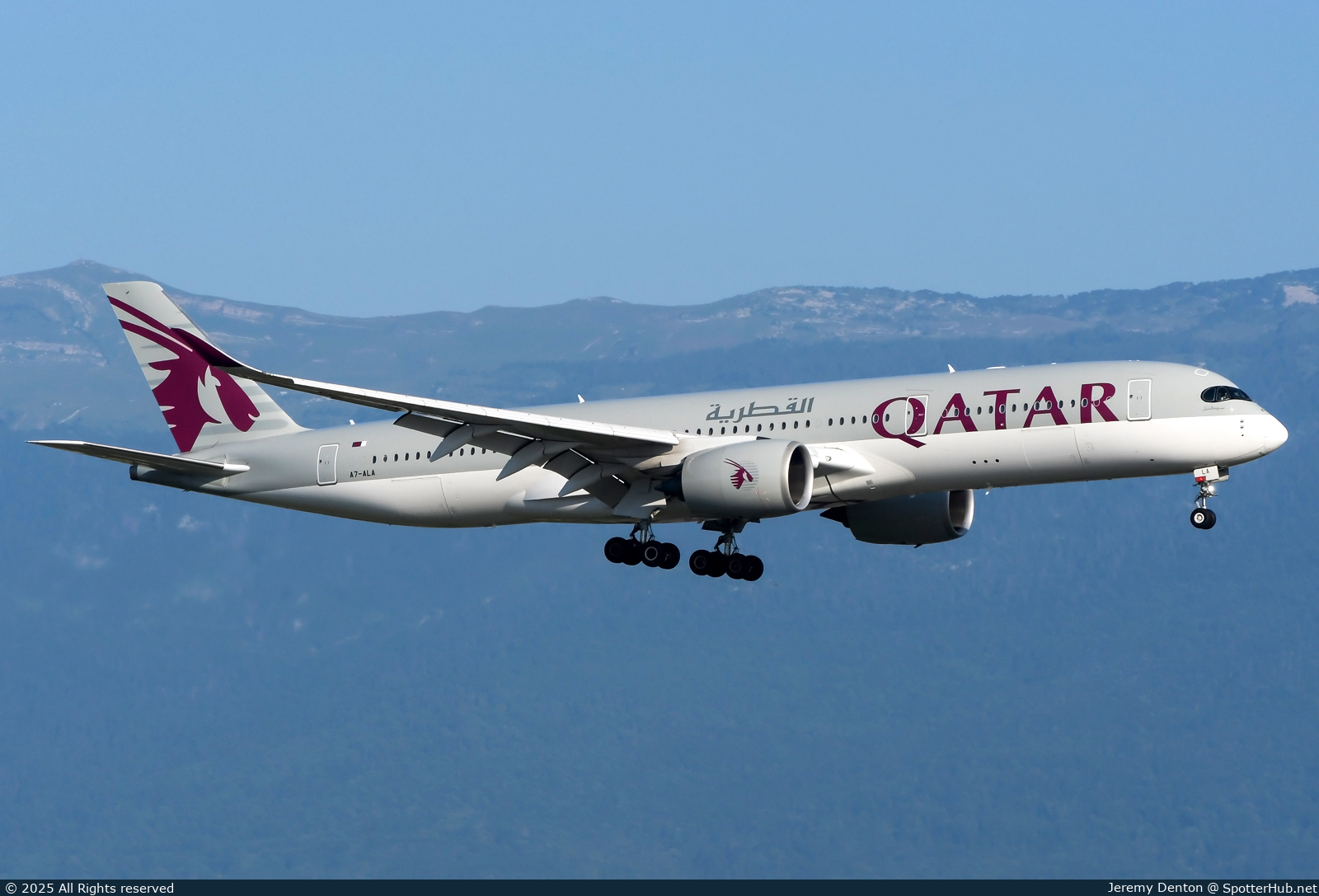 Photo of A7-ALA - Airbus A350-941 operated by Qatar Airways