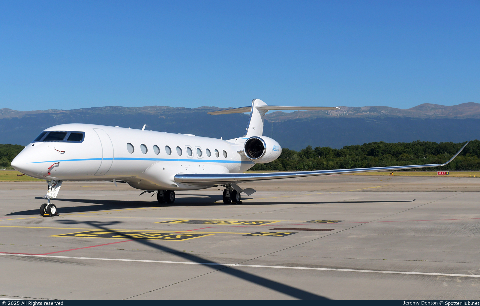 Photo of N808XX - Gulfstream G700 operated by Jet Aviation Flight Services
