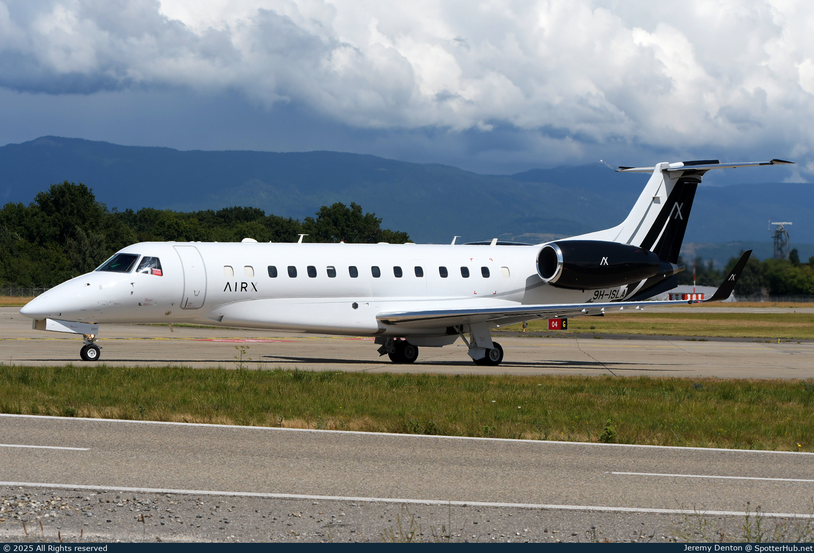 Photo of 9H-ISLA - Embraer Legacy 600 operated by AirX Charter