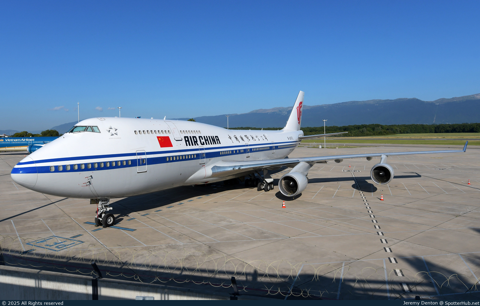 Photo of B-2472 - Boeing 747-4J6 operated by Air China