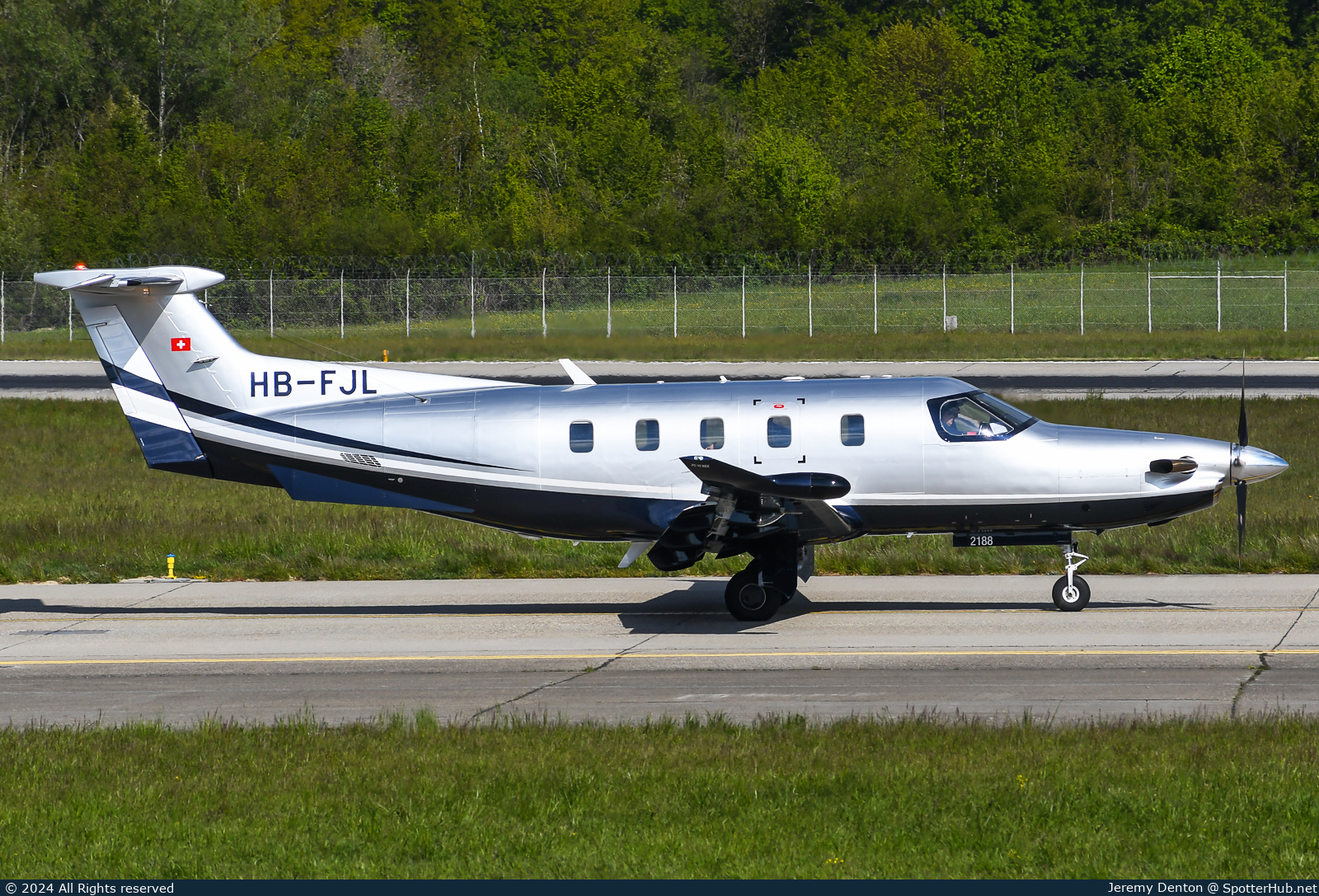Photo of HB-FJL - Pilatus PC-12 NGX operated by Private