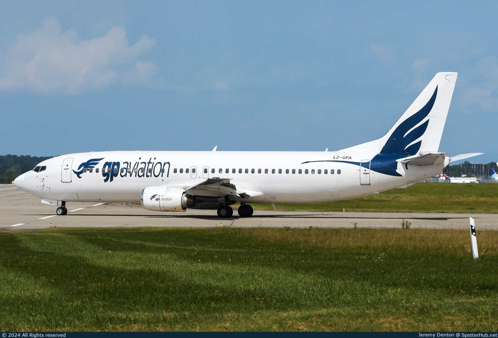 Photo of LZ-GPA - Boeing 737-430 operated by GP Aviation