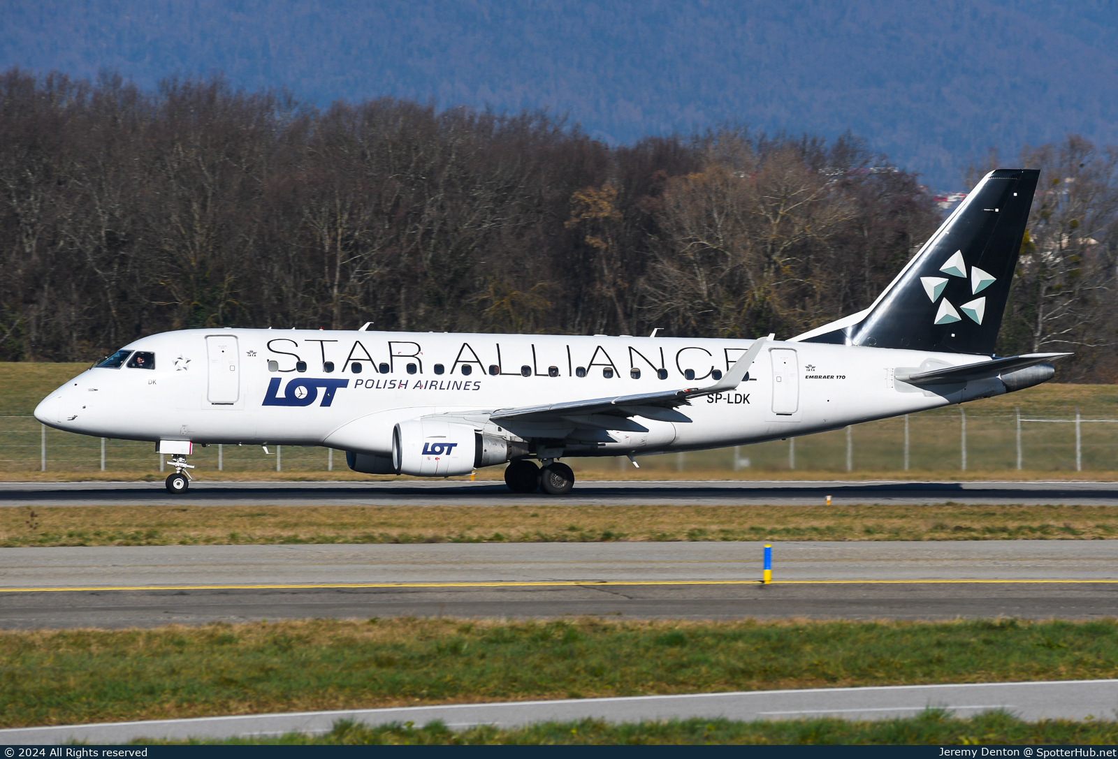 Photo of SP-LDK - Embraer ERJ-170LR operated by LOT Polish Airlines