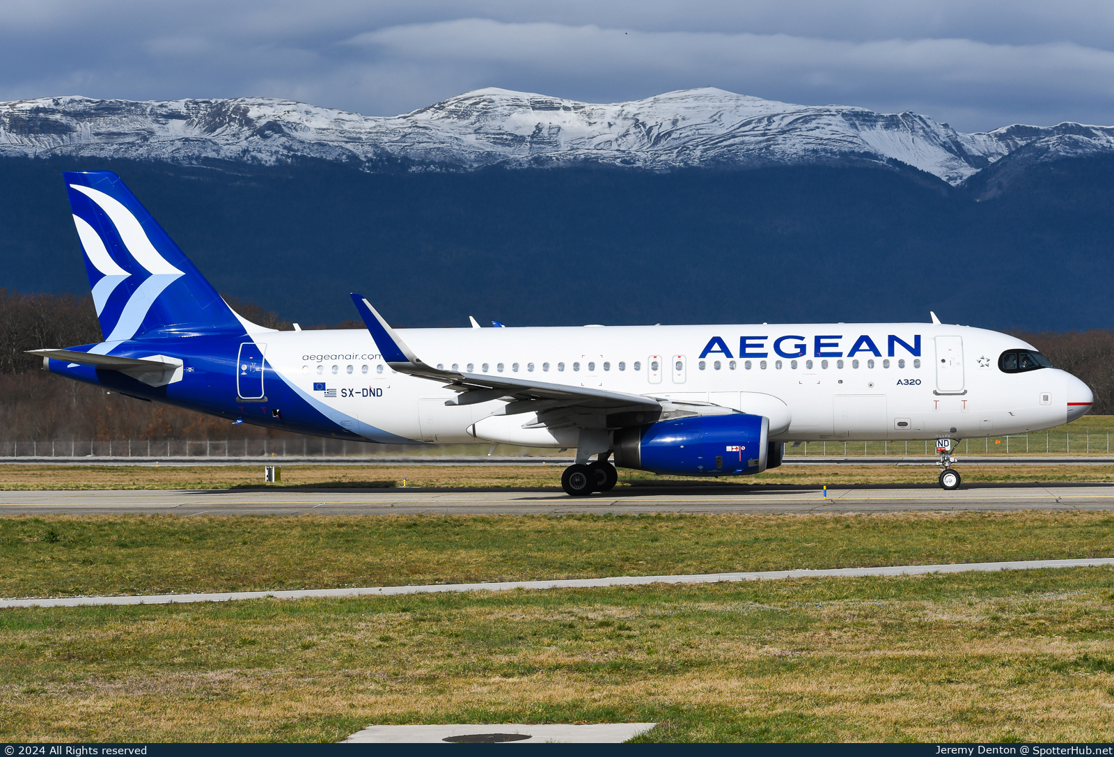 Photo of SX-DND - Airbus A320-232 operated by Aegean Airlines