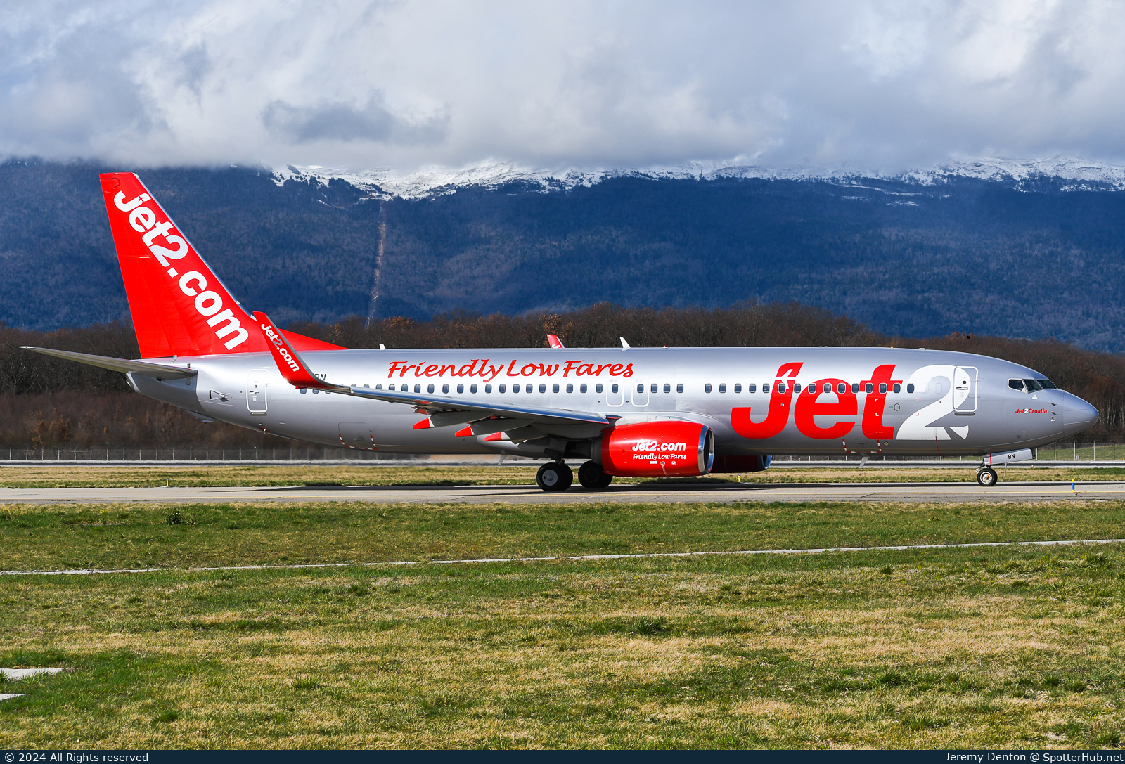 Photo of G-JZBN - Boeing 737-8MG operated by Jet2