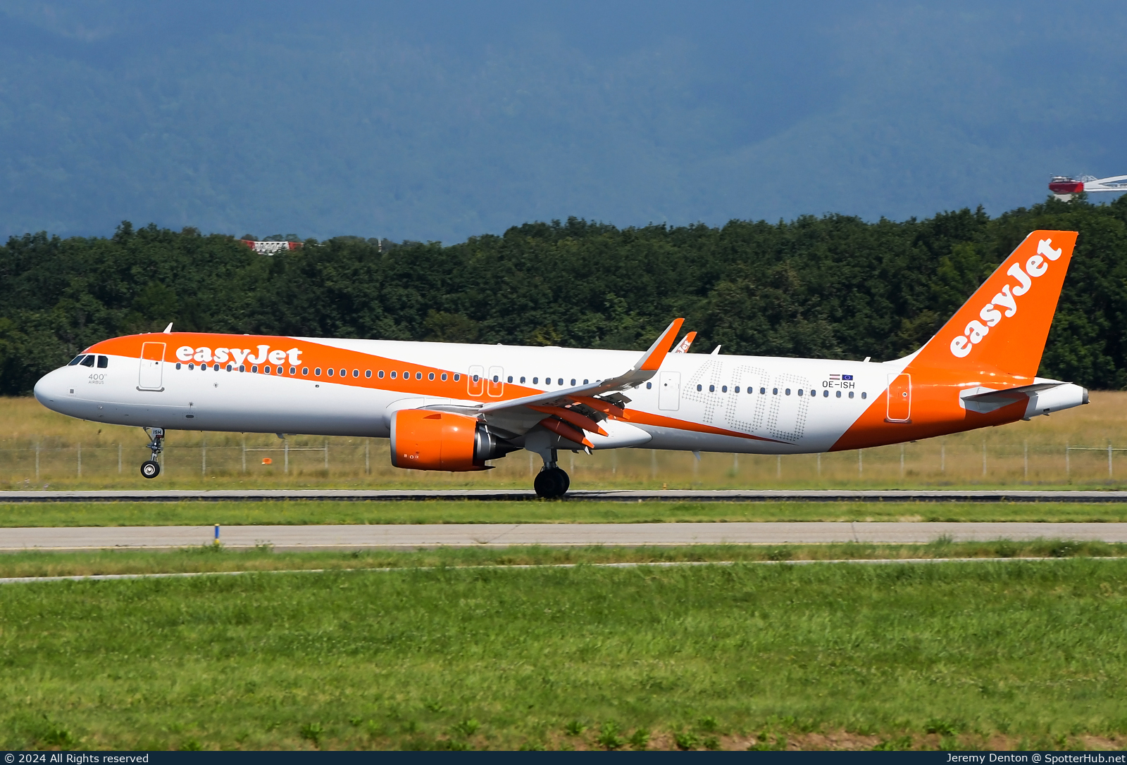 Photo of OE-ISH - Airbus A321-251NX operated by easyJet Europe