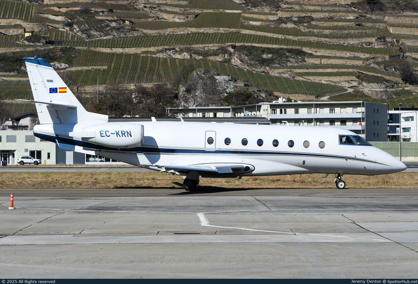 Photo of EC-KRN - Gulfstream G200 operated by Executive Jet Management Europe