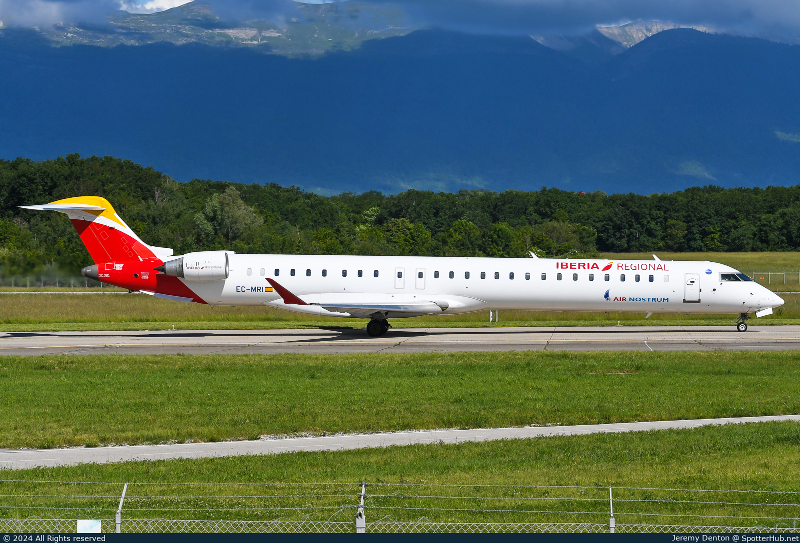Photo of EC-MRI - Bombardier CRJ-1000 operated by Iberia Regional (opb Air Nostrum)