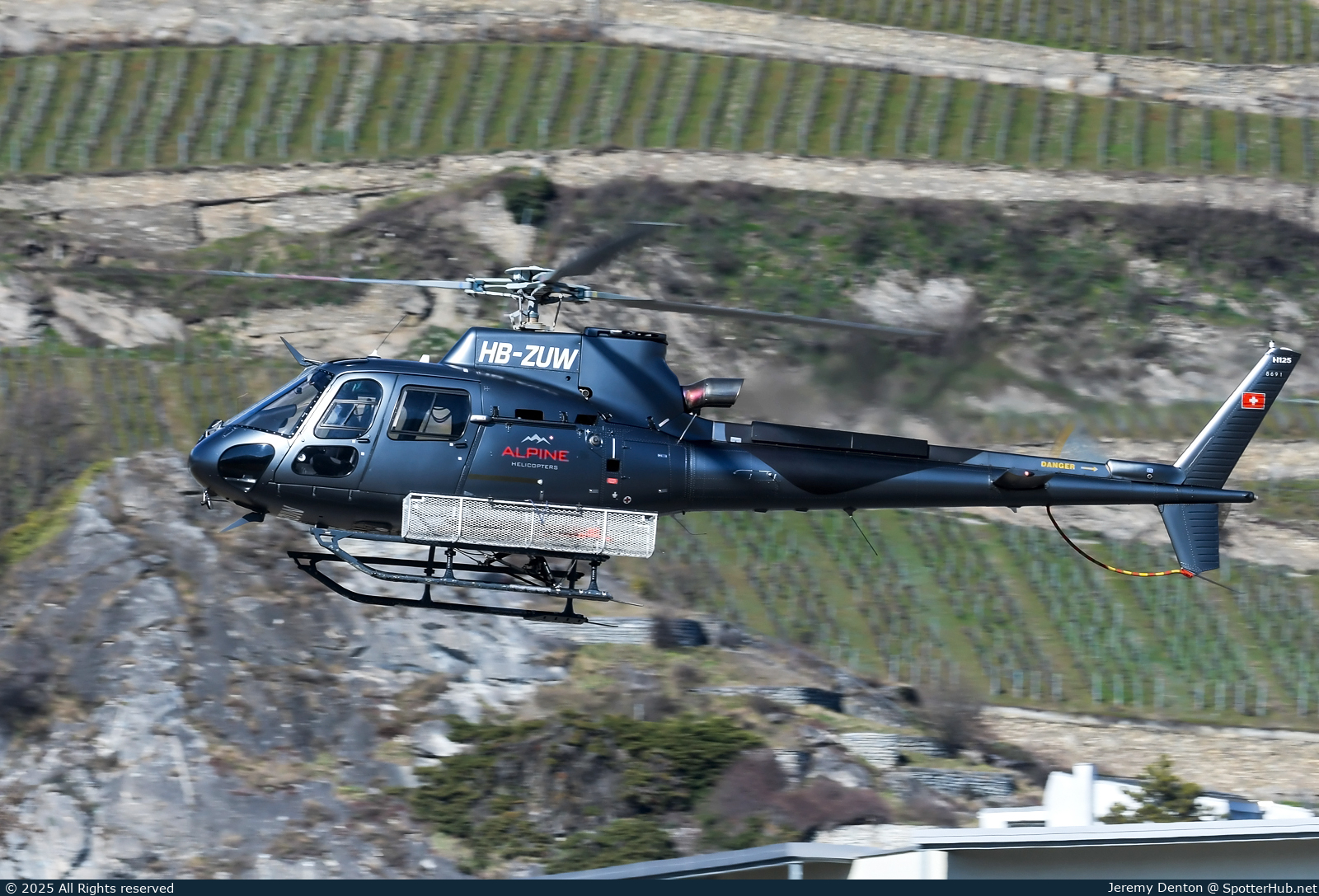 Photo of HB-ZUW - Airbus Helicopters H125 operated by Alpine Helicopters