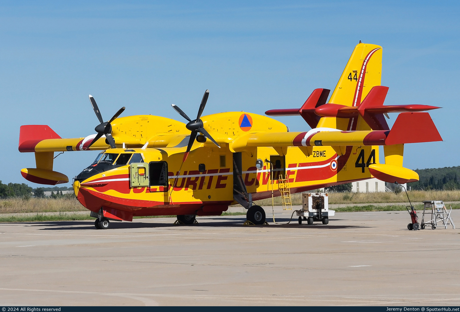 Photo of F-ZBME - Canadair CL-415 Super Scooper operated by French Ministry of the Interior - Sécurité Civile