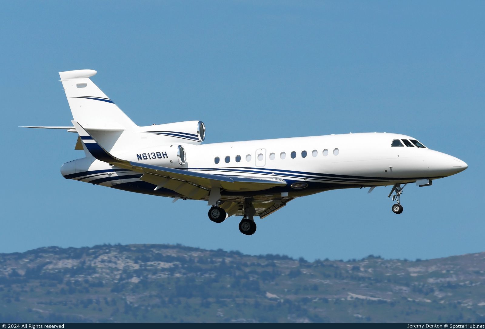 Photo of N613BH - Dassault Falcon 900EX operated by Solairus Aviation