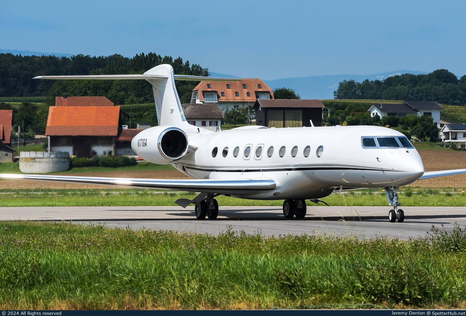 Photo of N171GA - Gulfstream G700 operated by Private