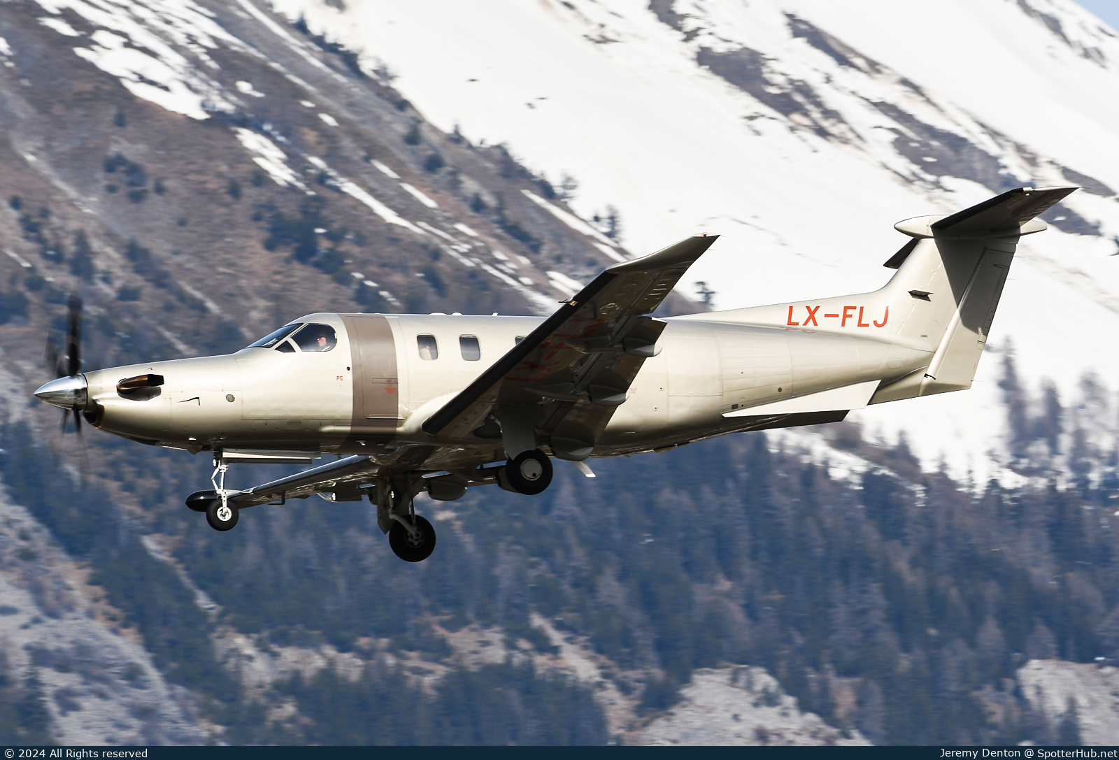Photo of LX-FLJ - Pilatus PC-12 NGX operated by Jetfly Aviation