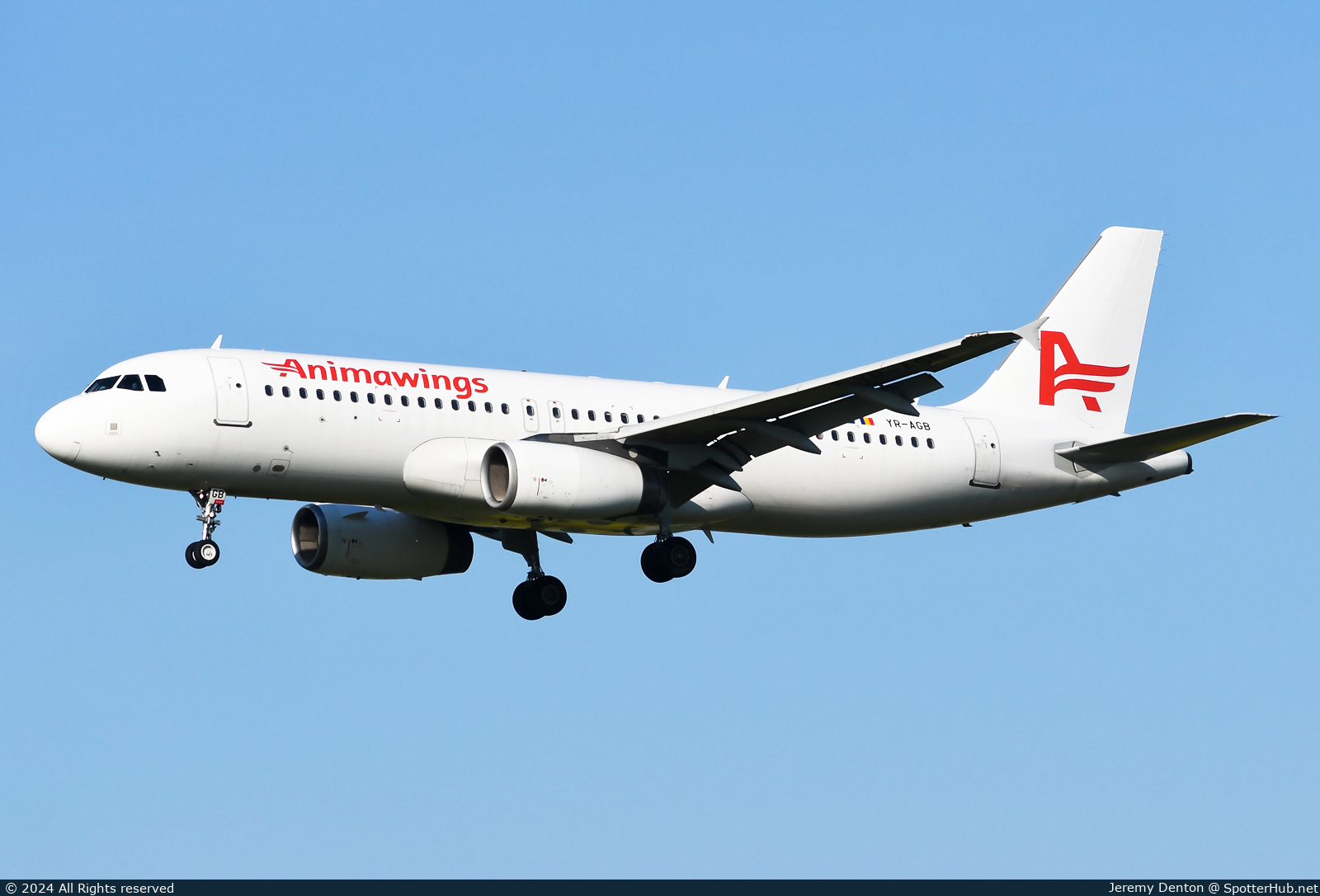 Photo of YR-AGB - Airbus A320-232 operated by Animawings