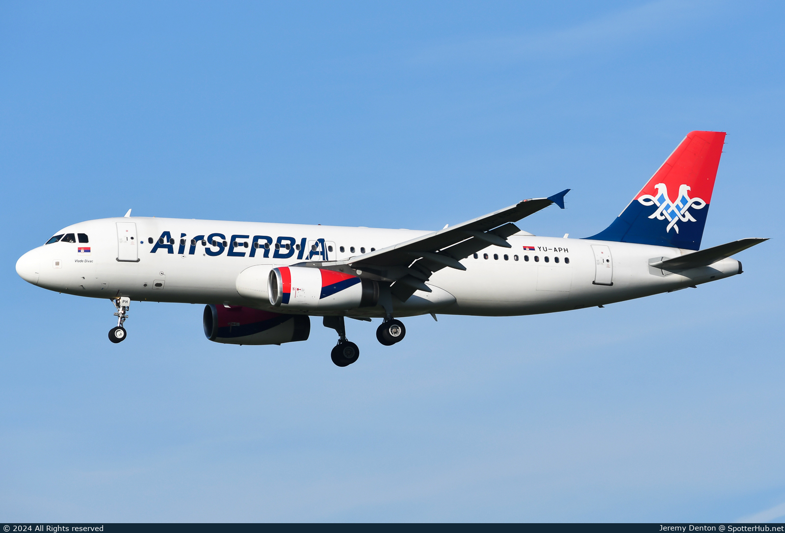 Photo of YU-APH - Airbus A320-232 operated by Air Serbia