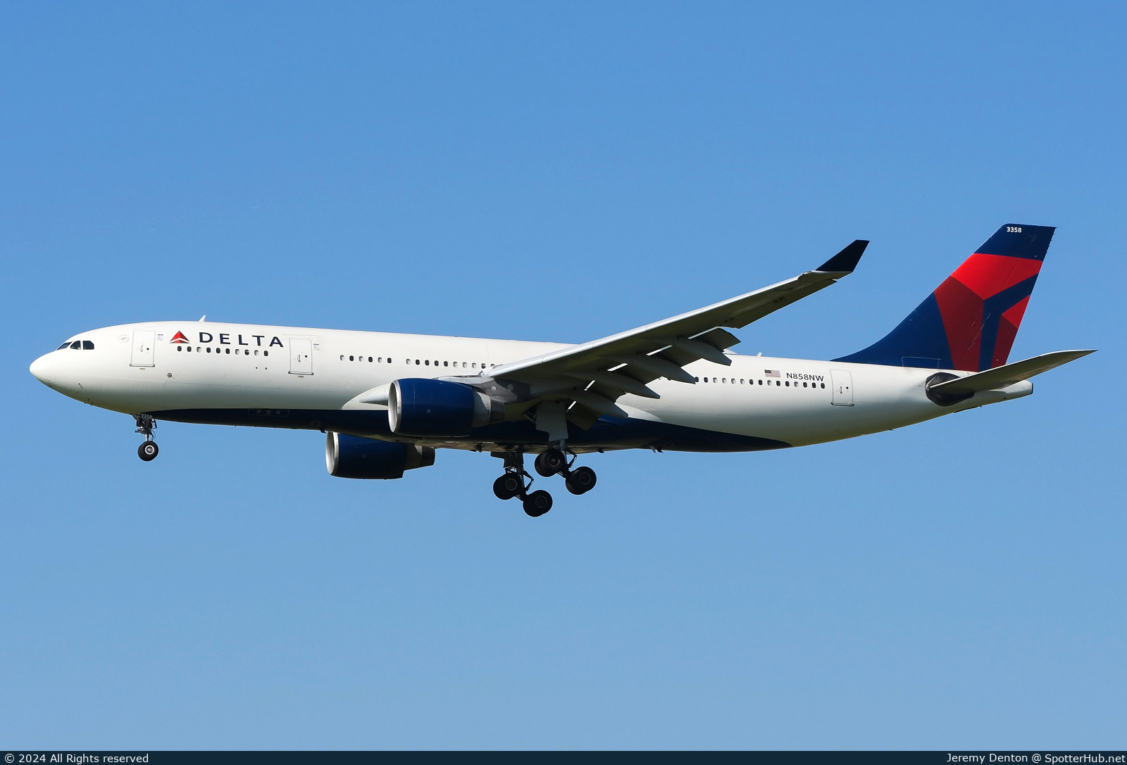 Photo of N858NW - Airbus A330-223 operated by Delta Air Lines