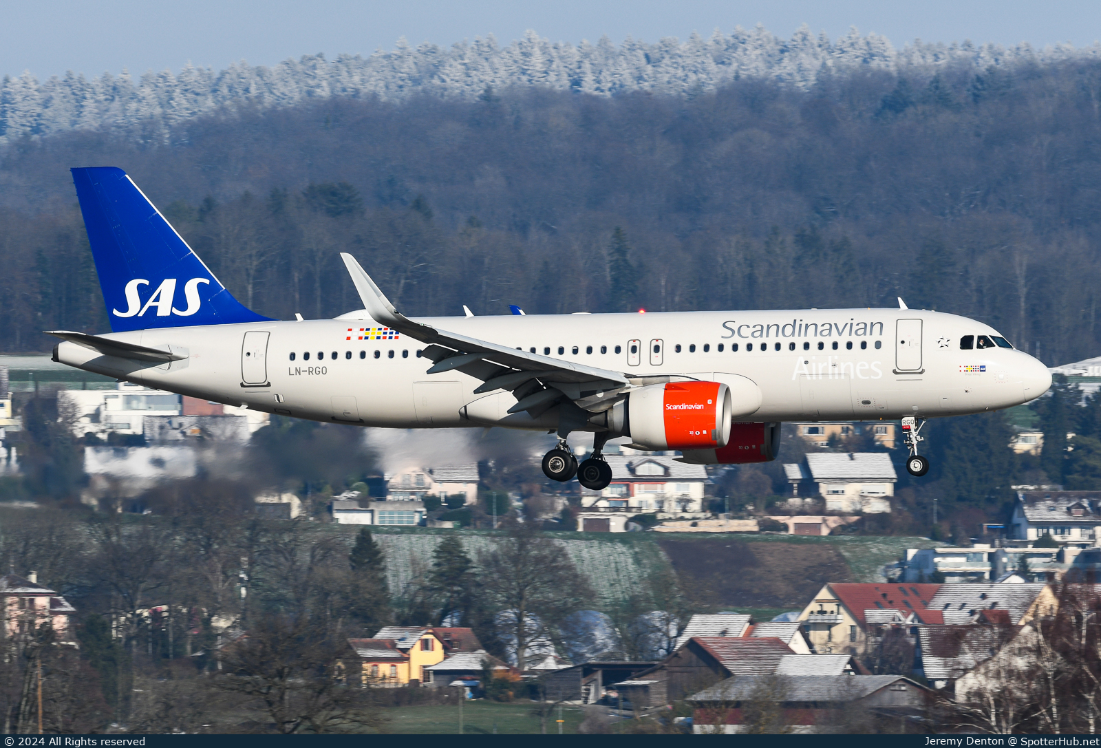 Photo of LN-RGO - Airbus A320-251N operated by SAS Scandinavian Airlines