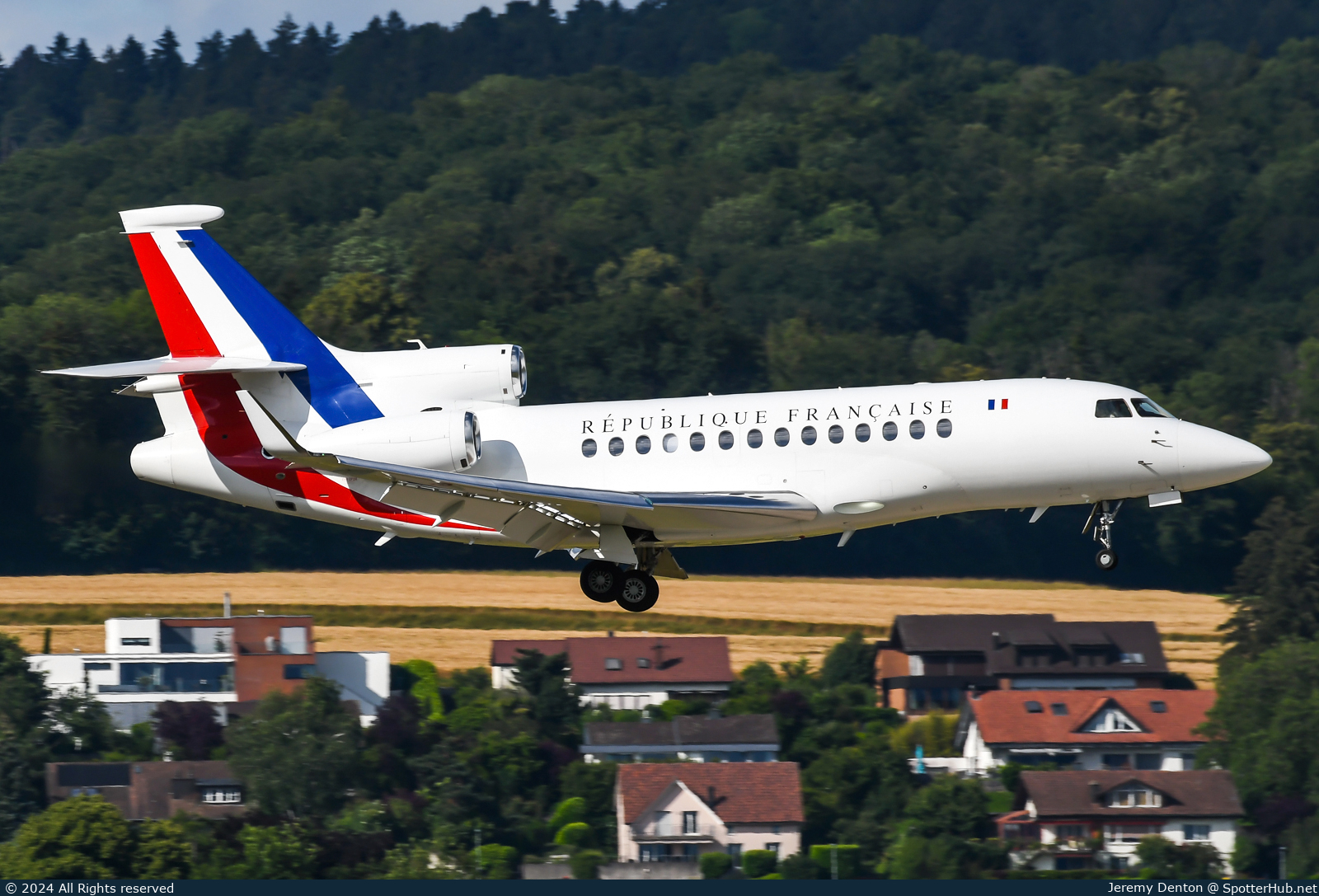 Photo of F-RAFA - Dassault Falcon 7X operated by Government of France