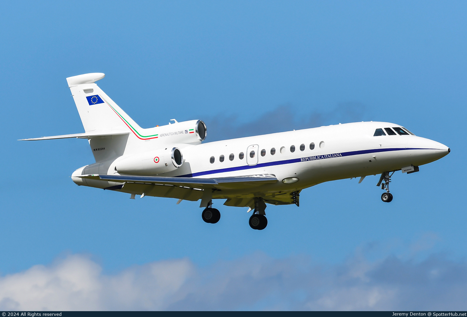Photo of MM62244 - Dassault Falcon 900EX operated by Italian Air Force