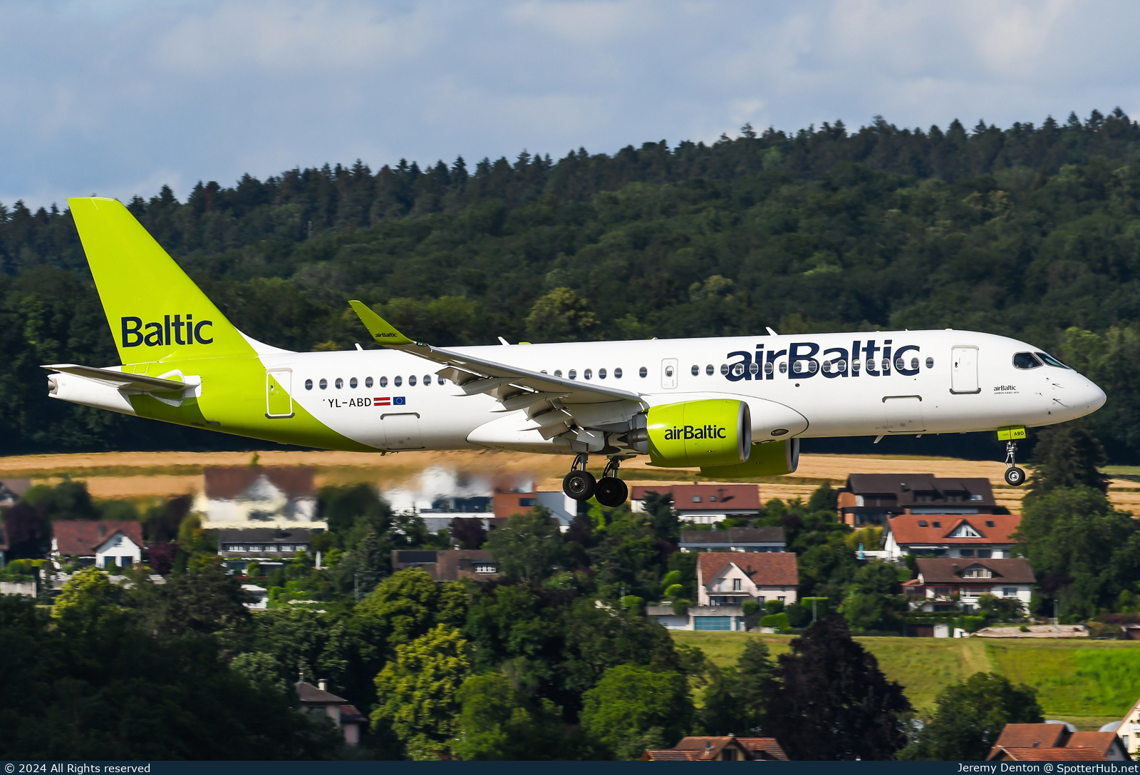 Photo of YL-ABD - Airbus A220-300 operated by airBaltic