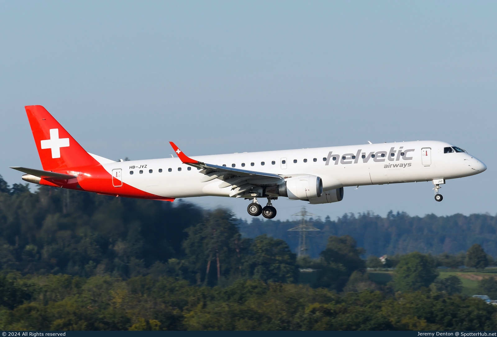 Photo of HB-JVZ - Embraer ERJ-195AR operated by Helvetic Airways