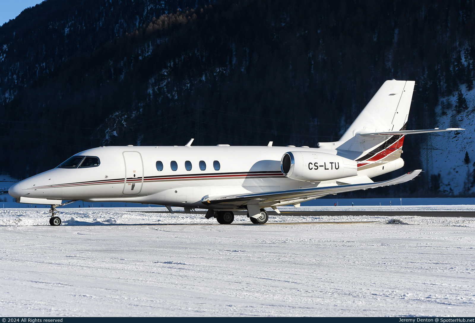 Photo of CS-LTU - Cessna 680A Citation Latitude operated by NetJets Europe