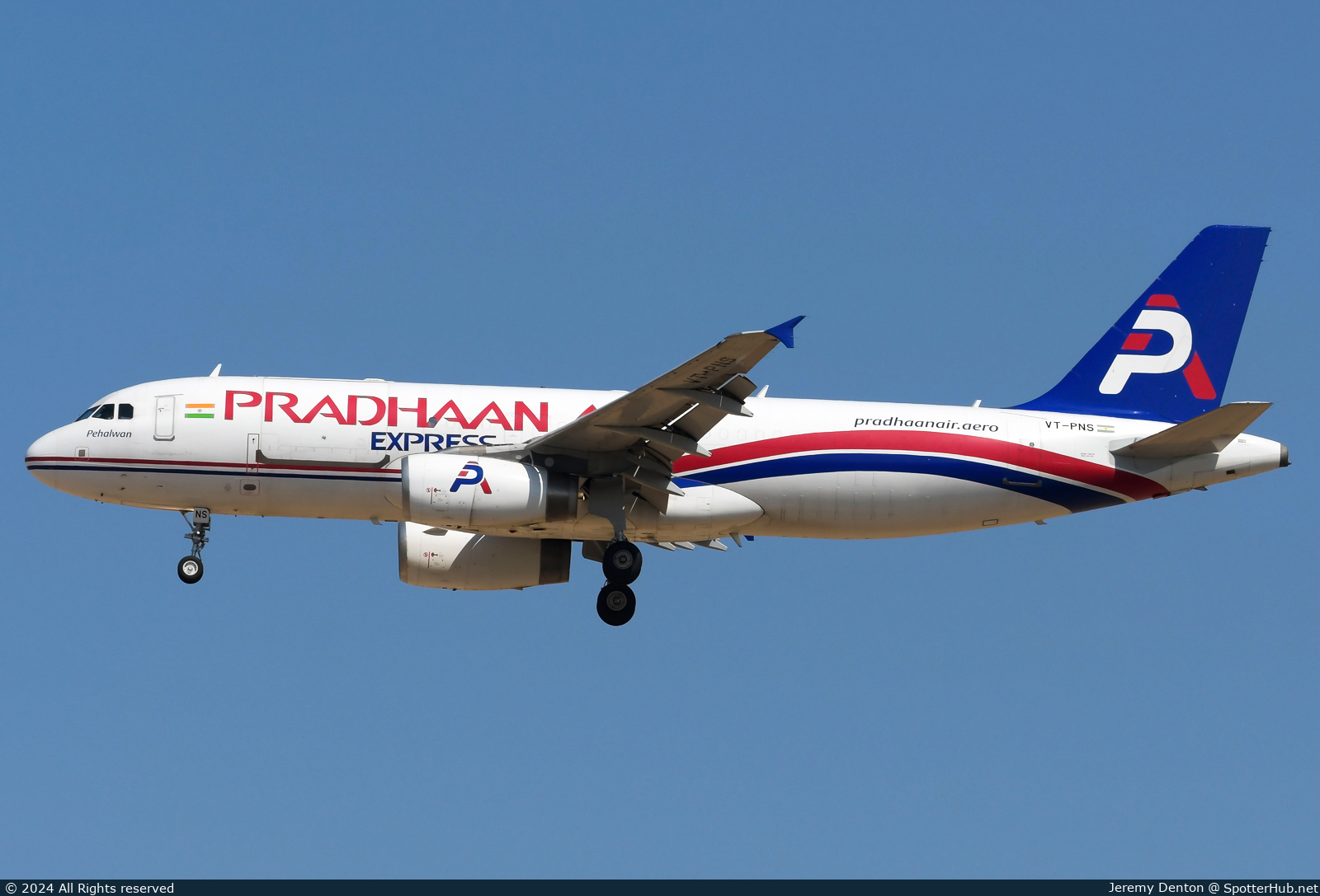 Photo of VT-PNS - Airbus A320-232(P2F) operated by Pradhaan Air Express