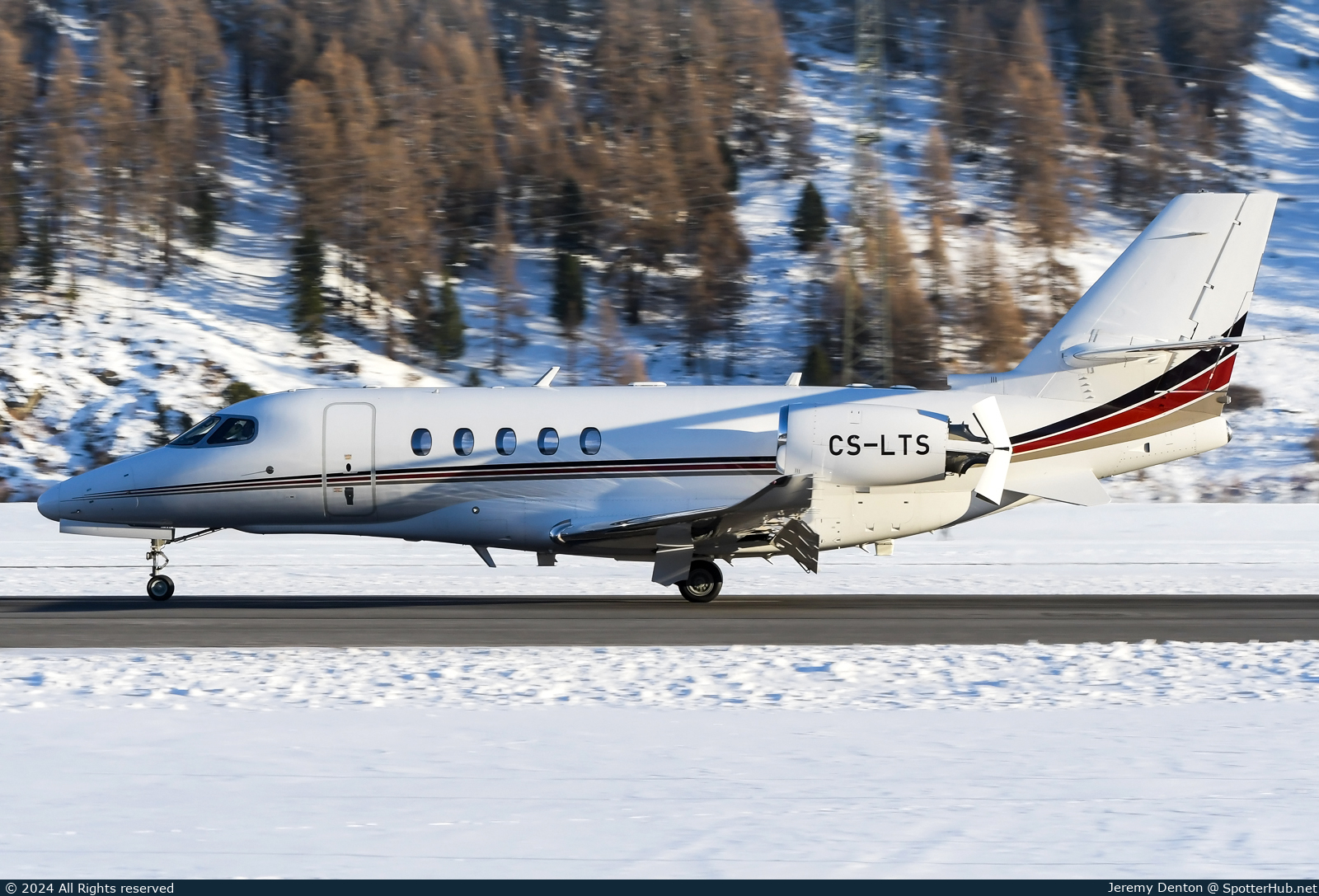 Photo of CS-LTS - Cessna 680A Citation Latitude operated by NetJets Europe