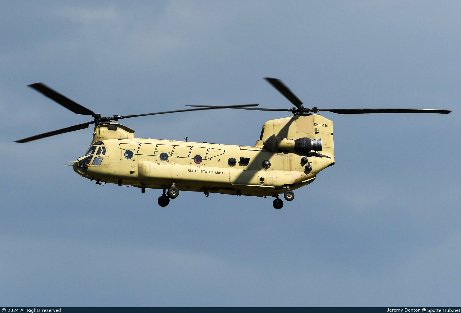 Photo of 13-08436 - Boeing Vertol CH-47F Chinook operated by US Army