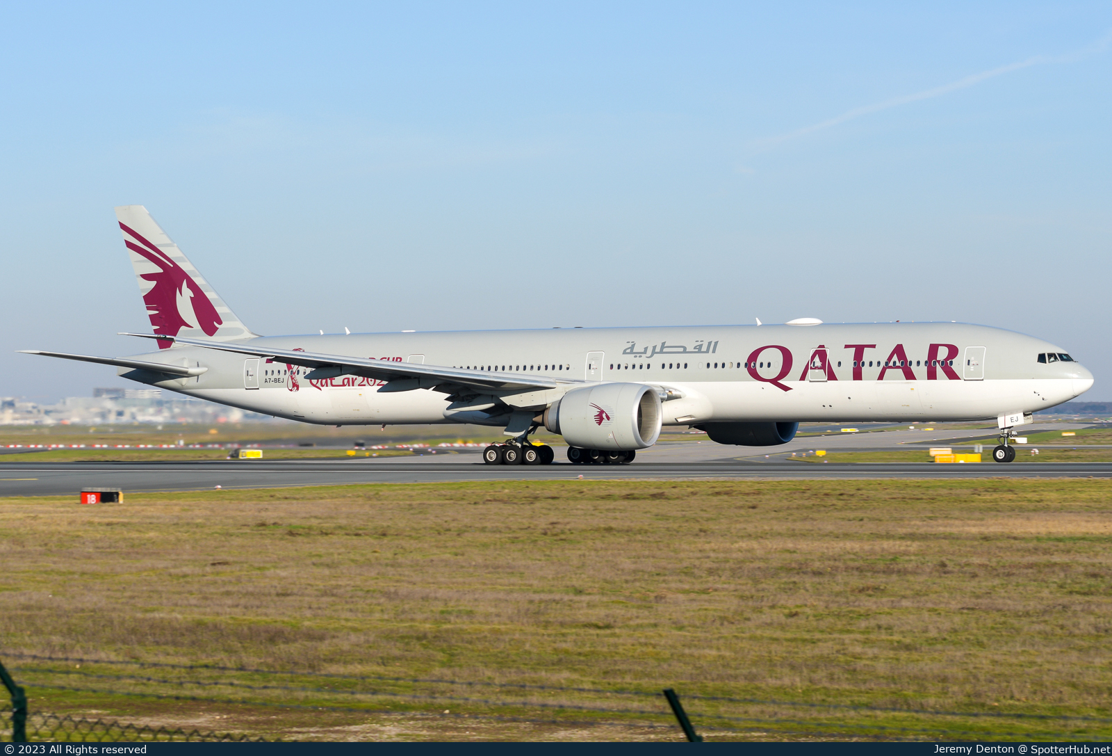 Photo of A7-BEJ - Boeing 777-3DZ(ER) operated by Qatar Airways