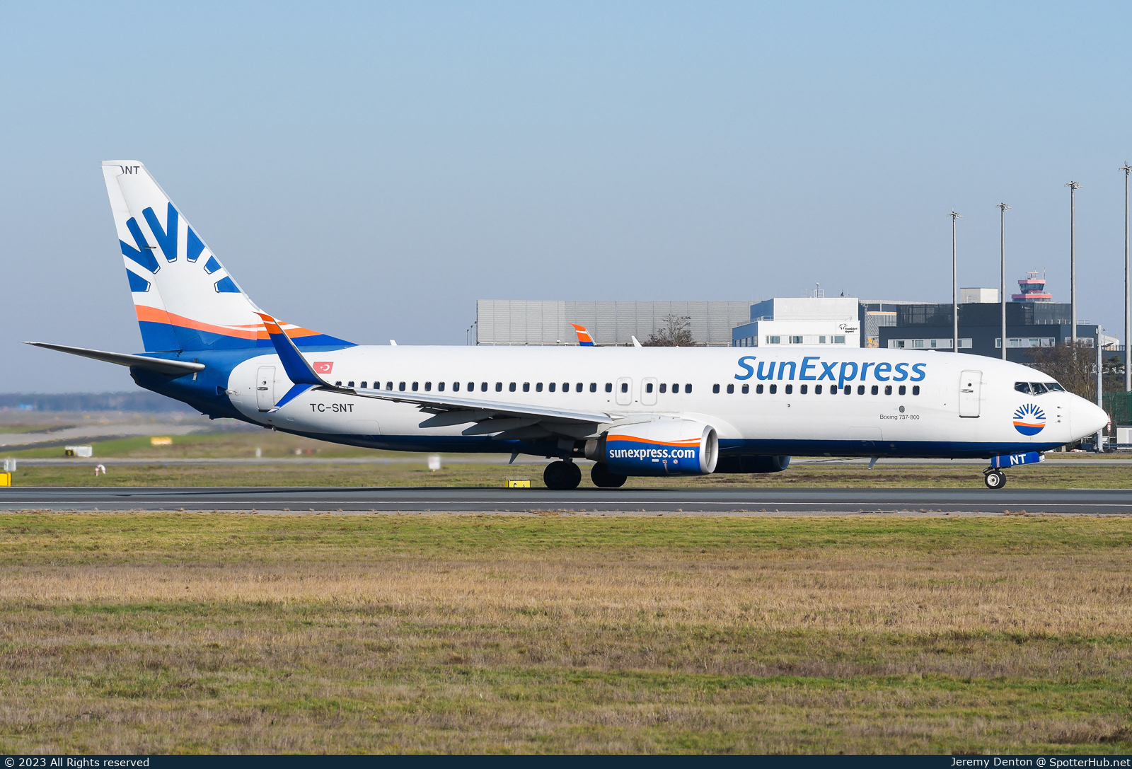Photo of TC-SNT - Boeing 737-8HC operated by SunExpress