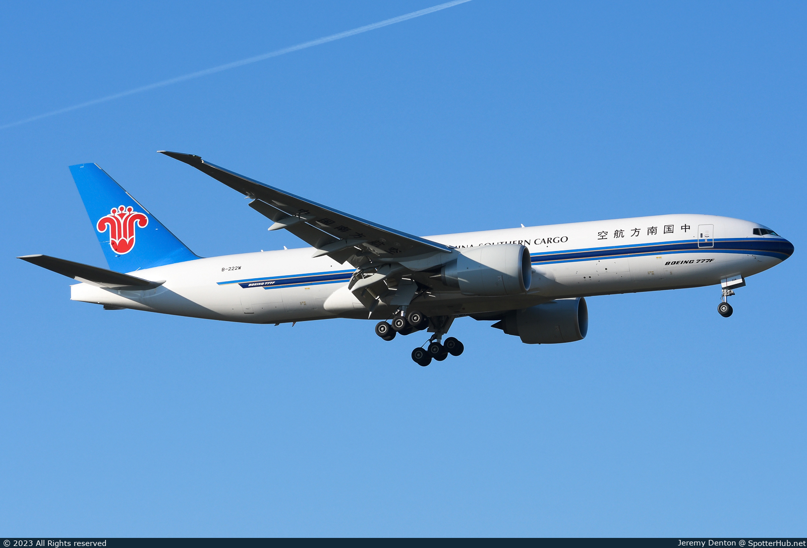 Photo of B-222W - Boeing 777-F1B operated by China Southern Cargo