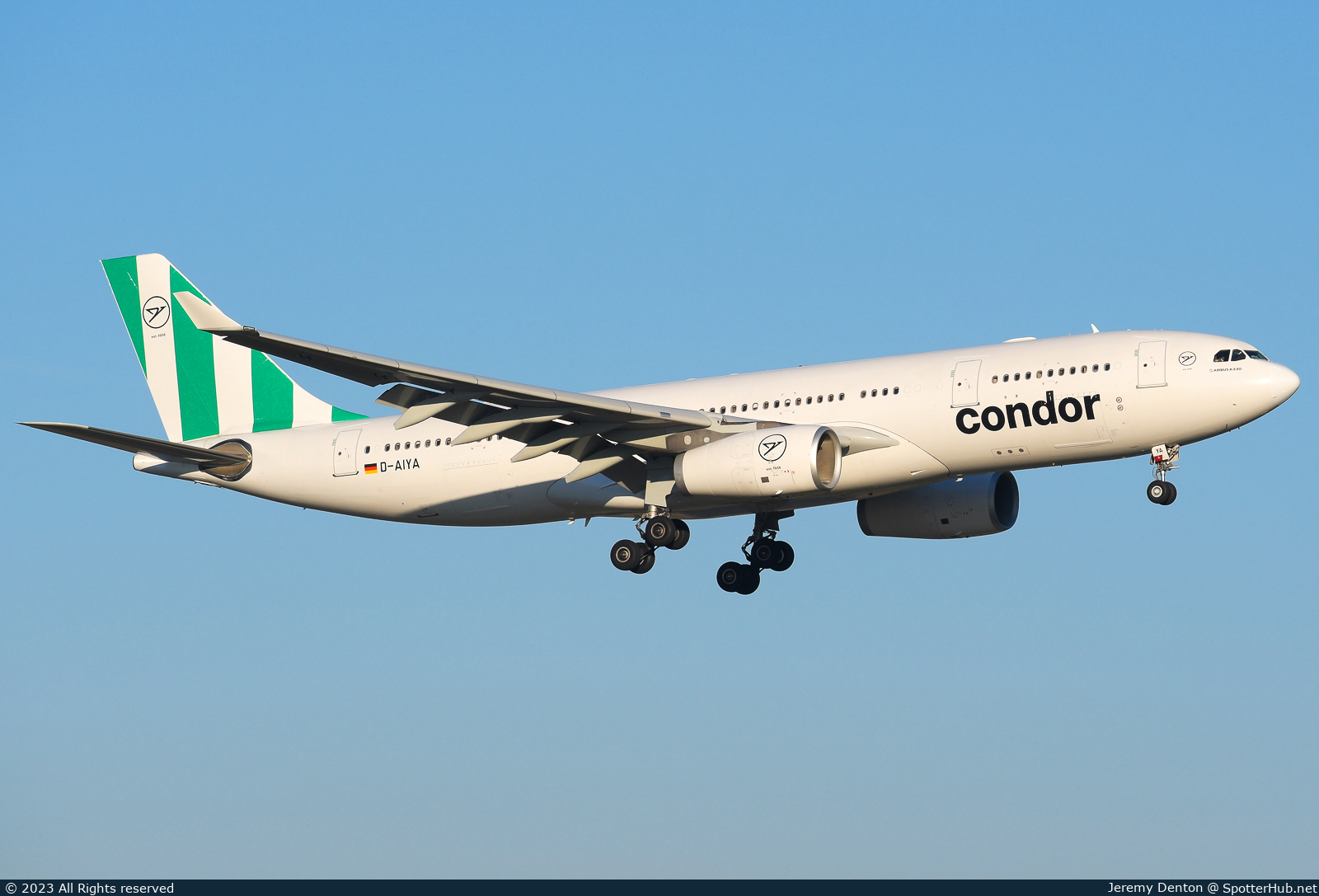 Photo of D-AIYA - Airbus A330-243 operated by Condor