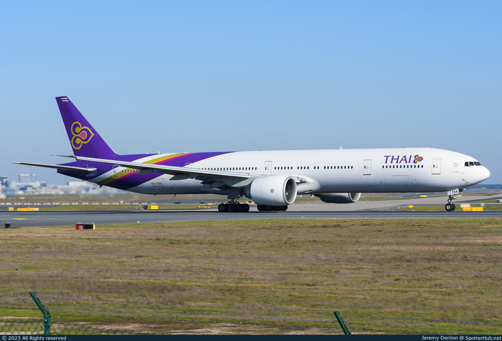 Photo of HS-TKK - Boeing 777-3AL(ER) operated by Thai Airways International