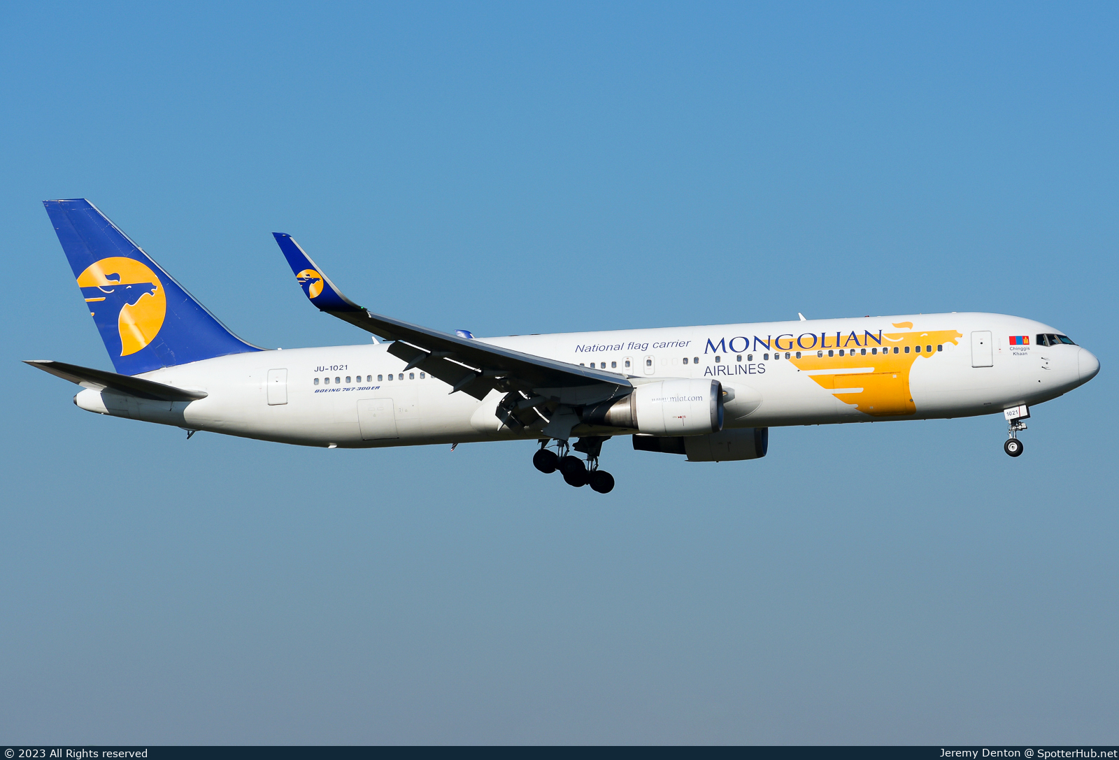 Photo of JU-1021 - Boeing 767-34G(ER) operated by MIAT Mongolian Airlines