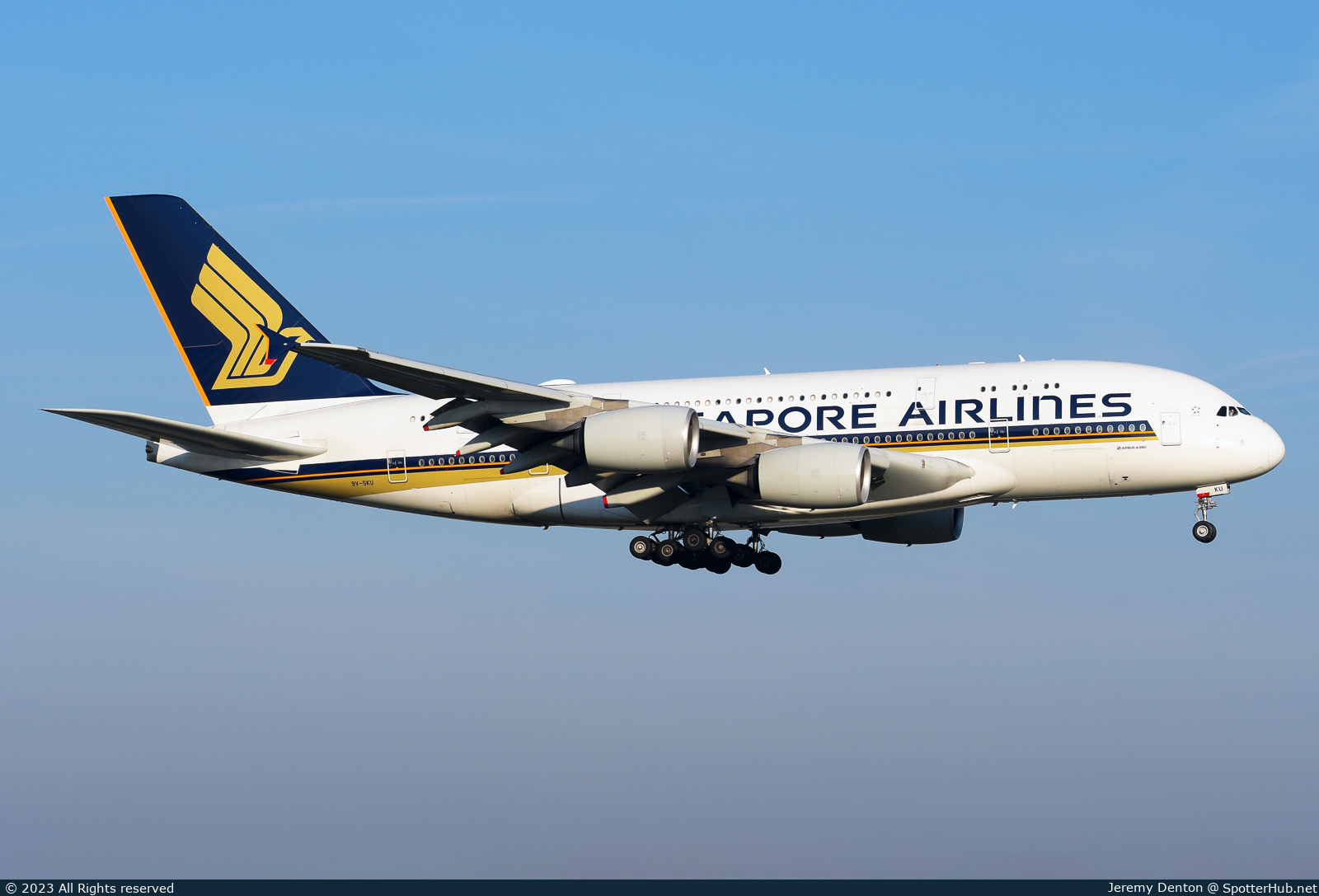 Photo of 9V-SKU - Airbus A380-841 operated by Singapore Airlines