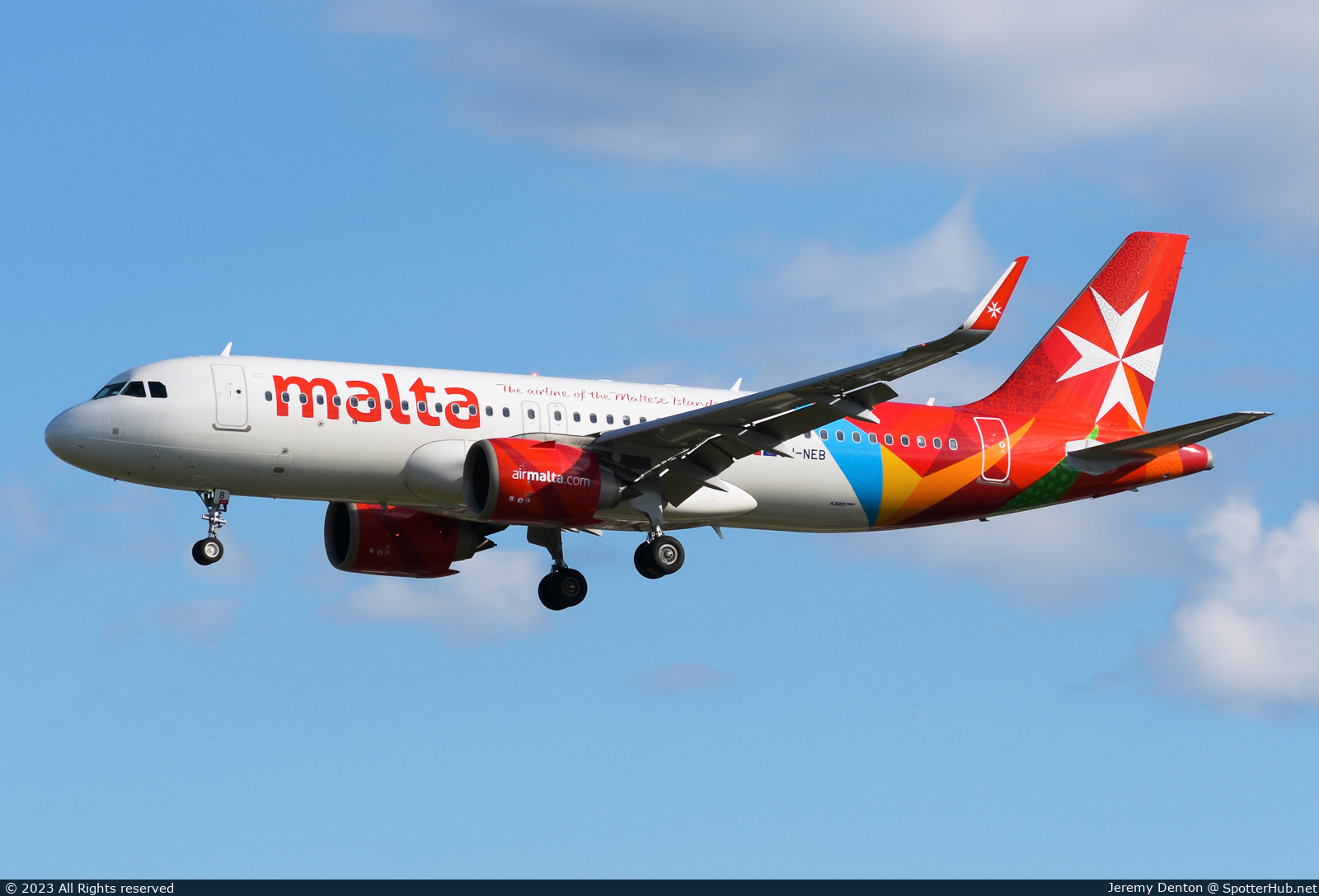 Photo of 9H-NEB - Airbus A320-251N operated by Air Malta