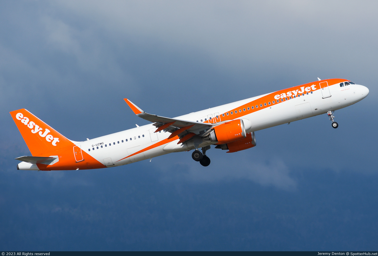 Photo of G-UZMG - Airbus A321-251NX operated by easyJet
