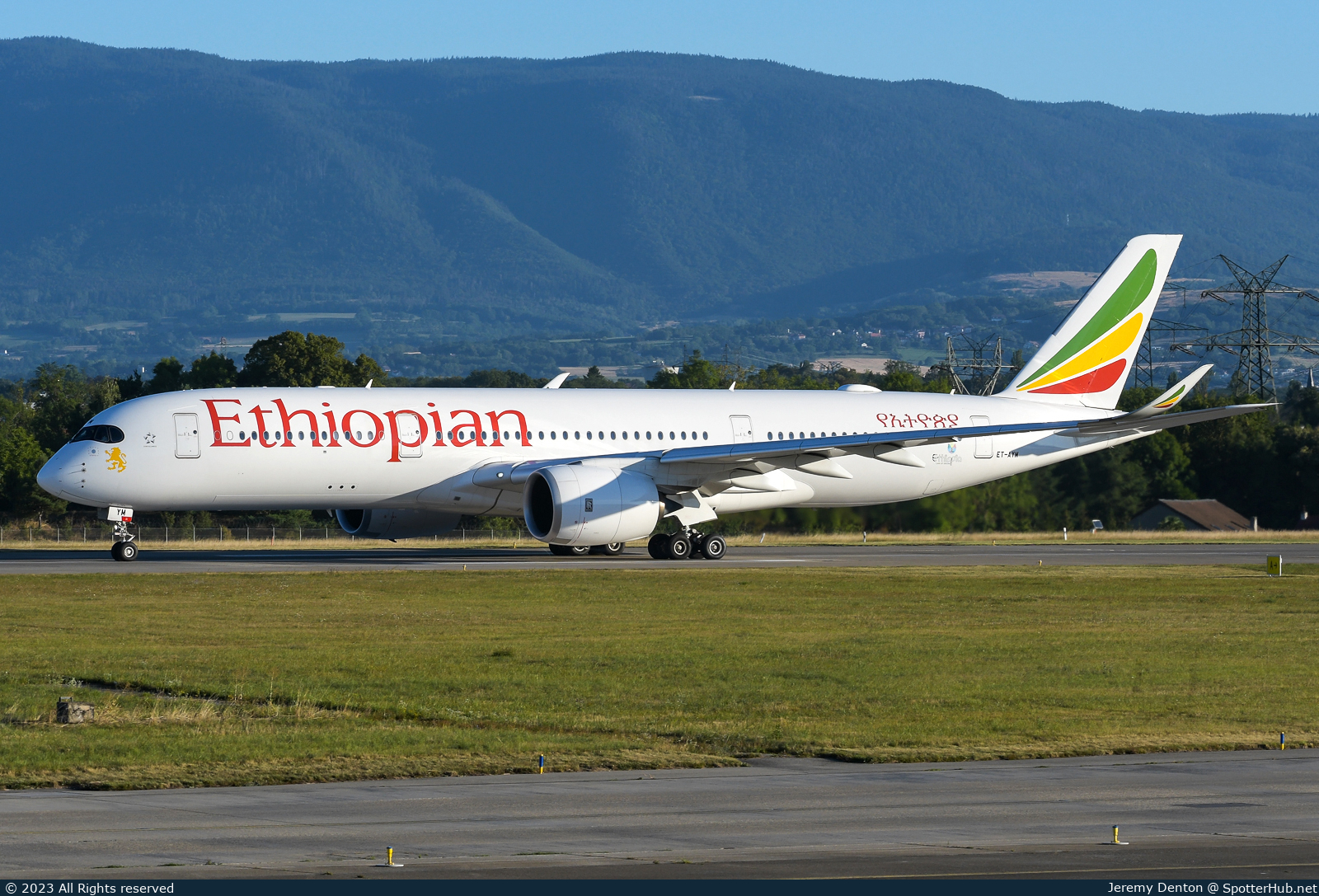 Photo of ET-AYM - Airbus A350-941 operated by Ethiopian Airlines
