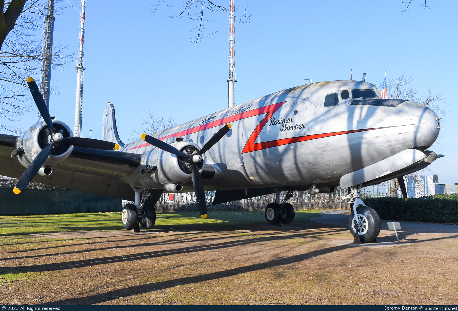 Photo of 44-9063 - Douglas C-54G Skymaster operated by US Army Air Force